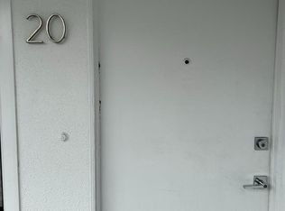 1260 E 2nd St #20, Long Beach, CA 90802