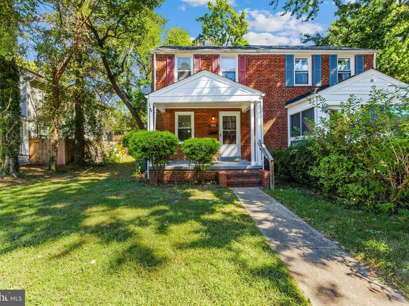 5929 Edgehill Dr, Alexandria, VA 22303