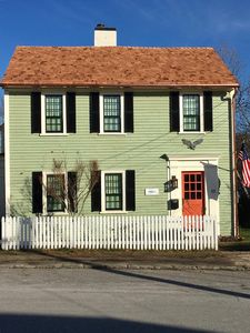 33 High St, Rockport, MA, 01966