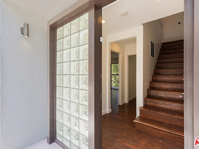 2013 Cyprean Dr — Photo 3