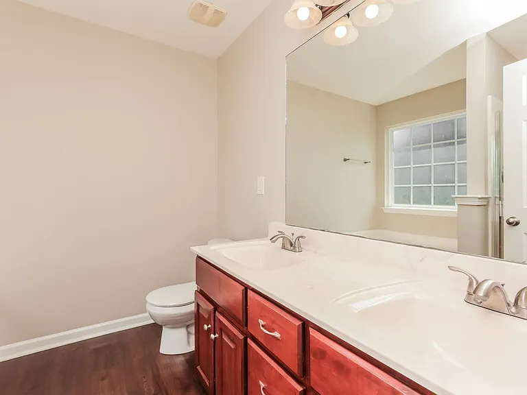 4028 Kristen St — Photo 11