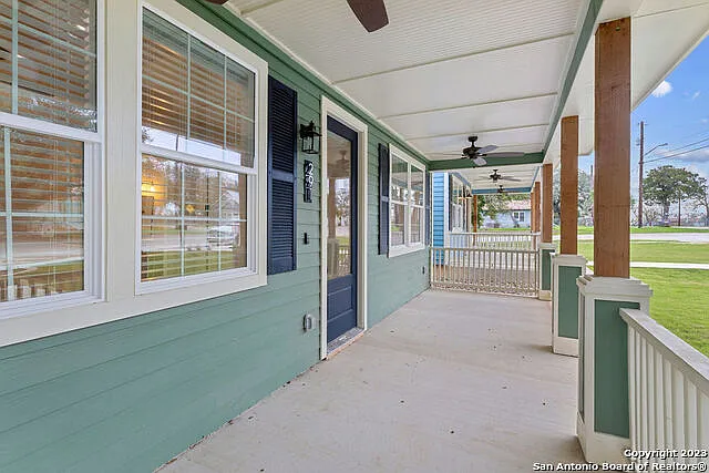 2 bed, 2.0 bath, 1145 sqft, $1,875 — Photo 3