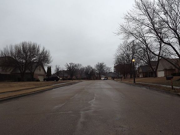 5th image of 2514 Hearth Stone Dr