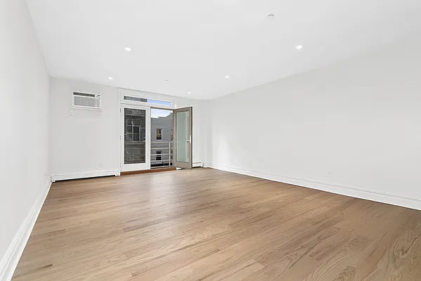 Rented by Compass | media 20