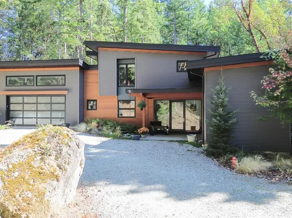 1322 Nose Point Rd, Saltspring Island, BC V8K 1S5