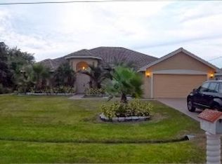 662 SW McCall Rd, Port Saint Lucie, FL 34953