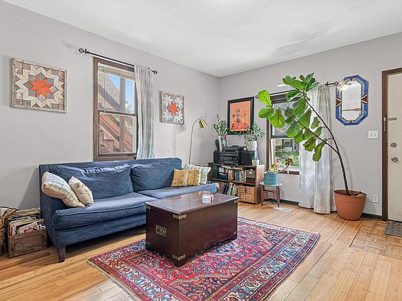 3rd image of 2531 California St NE