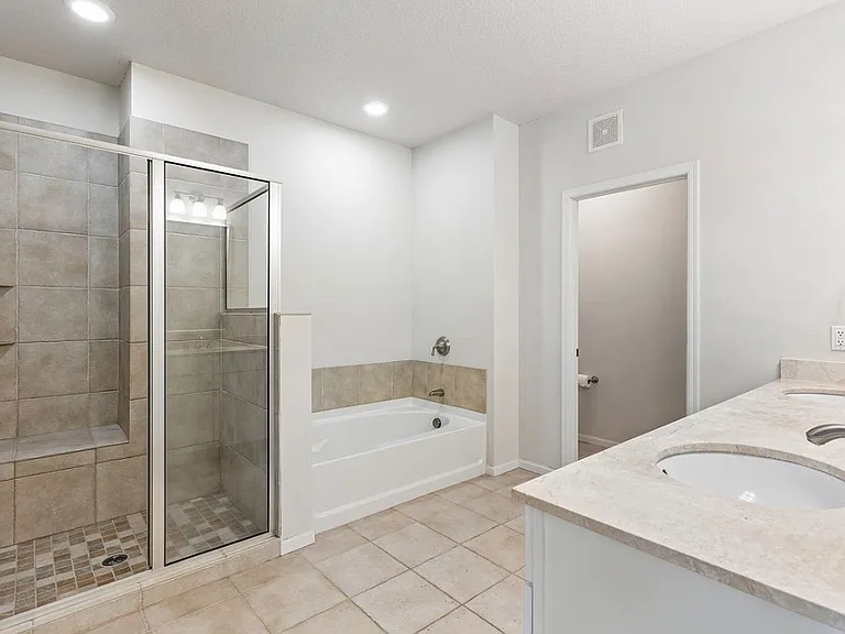 17830 Valley Cove Ct — Photo 10