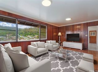1560 Violet St, Honolulu, HI 96819