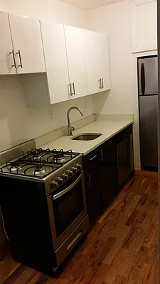 Rented by Land Line Realty Group LLC | media 34