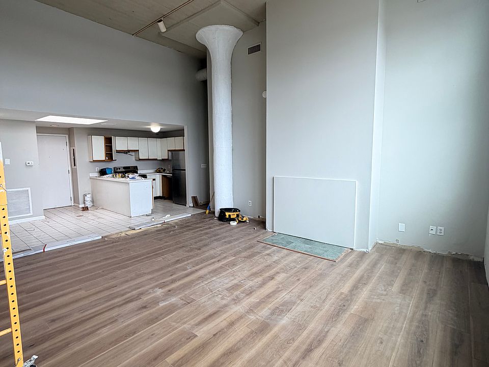 1st image of 275 Chapel St #4-C
