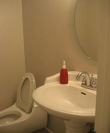 4th image of 240 Galen Dr APT 202