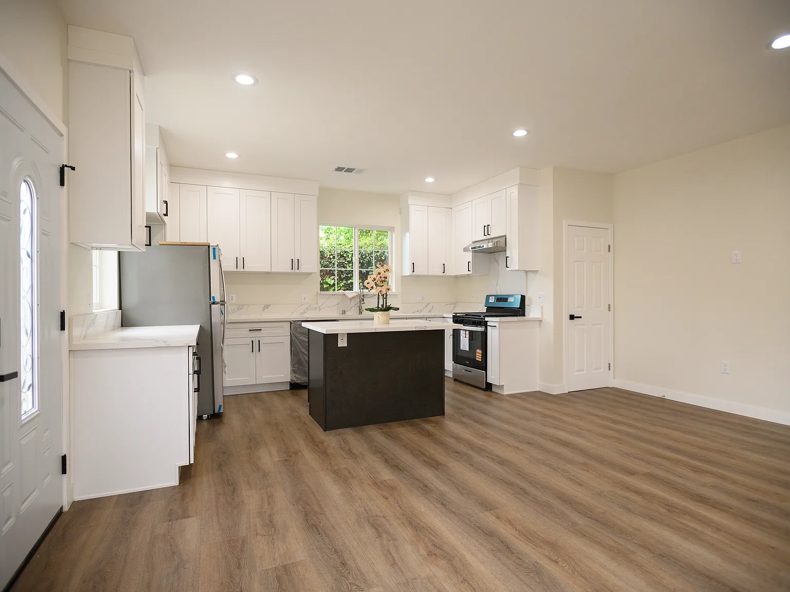 Parkland Dr, Hacienda Heights — Photo 2