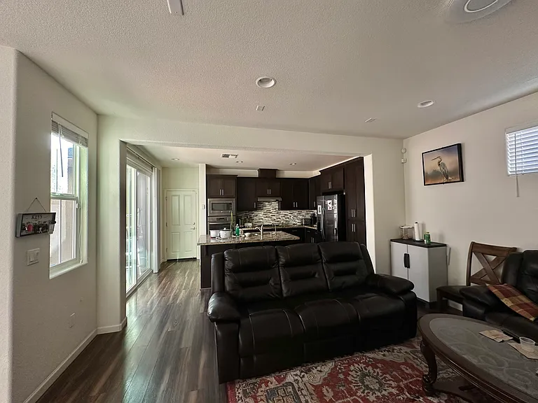 1023 S Burns Pl — Photo 6