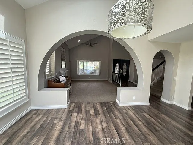 23058 Peacock Ct — Photo 10