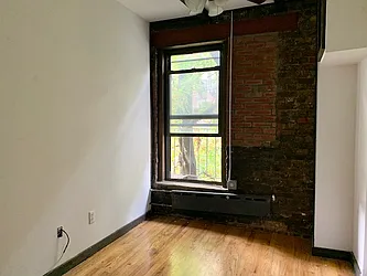 Rented by PocketBroker Inc