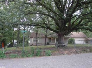 3207 Sharon Rd, Benton, AR 72019