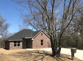 121 E Johnson St, Denison, TX 75021