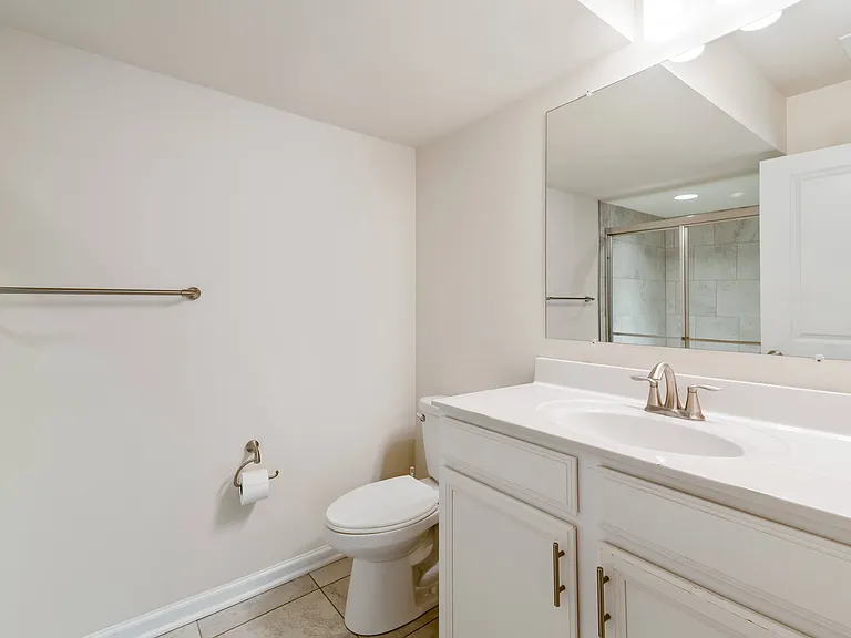 Full bath on lower level