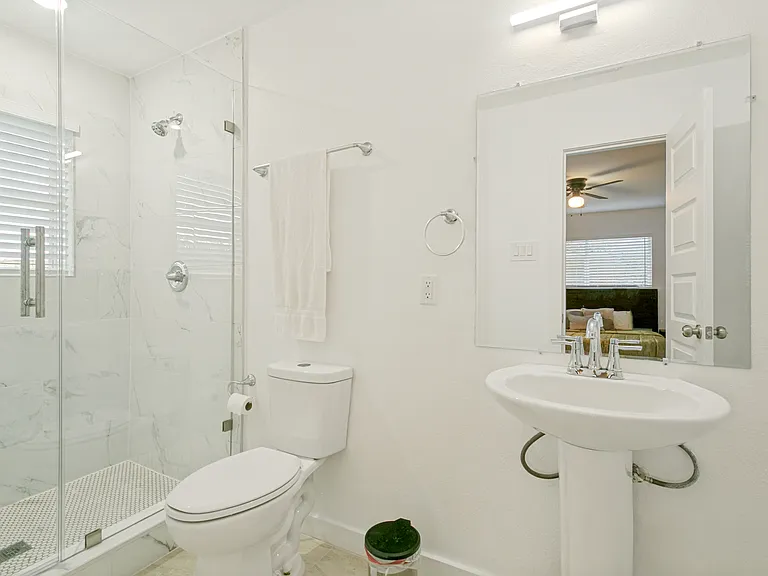 1273 Palisades Dr — Photo 9