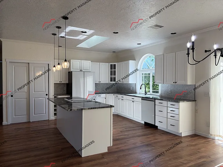 116 Taylor Rd — Photo 5
