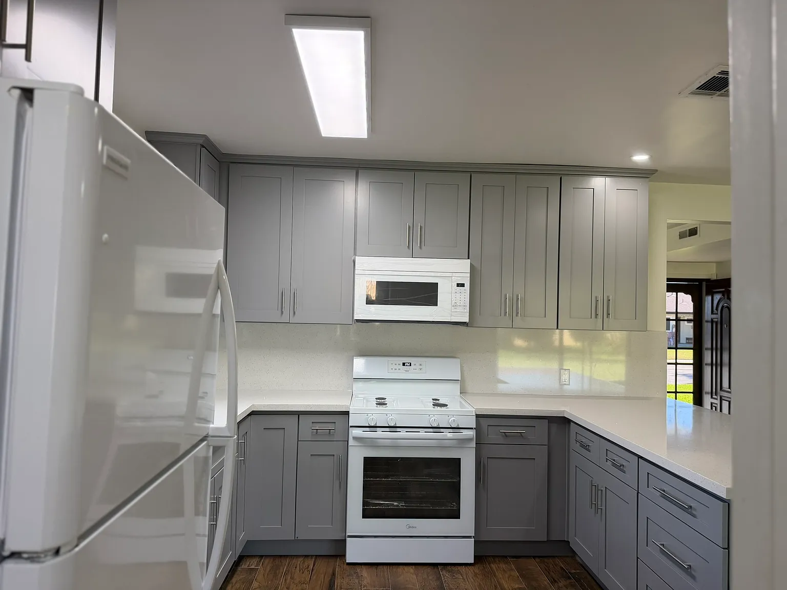4 bed, 1572 sqft, $3,750 — Photo 4