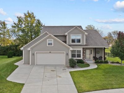 981 Log Cabin LANE, Belgium, WI, 53004