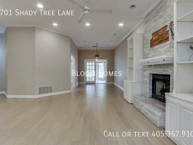 2701 Shady Tree Ln — Photo 4
