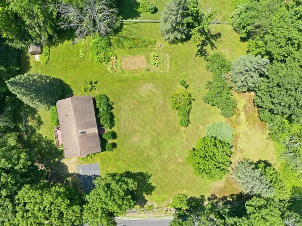 8 Bean Hill Road, Belmont, NH 03220