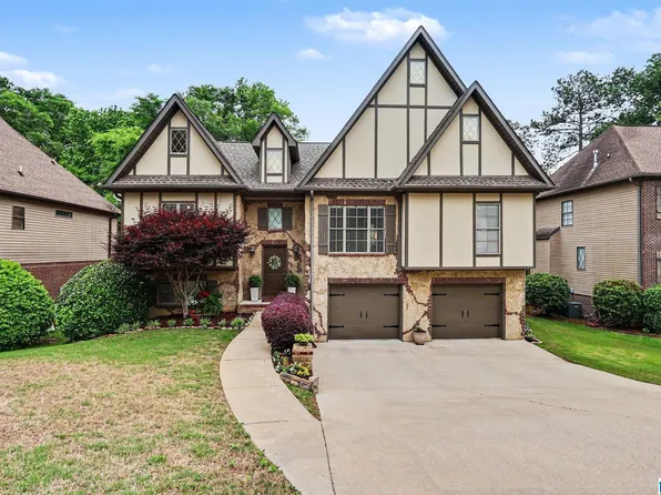 116 Eagle Cove Dr, Pelham, AL 35124