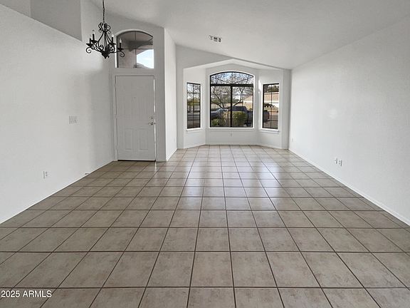 3rd image of 506 W MURIEL Drive