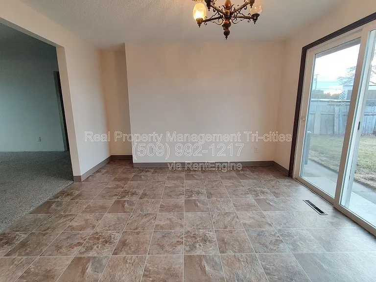 708 N Road 34 — Photo 8