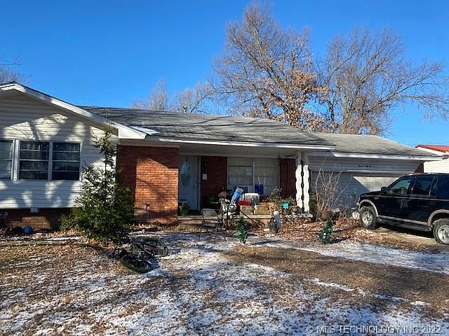 2nd image of 1331 Melody Ln