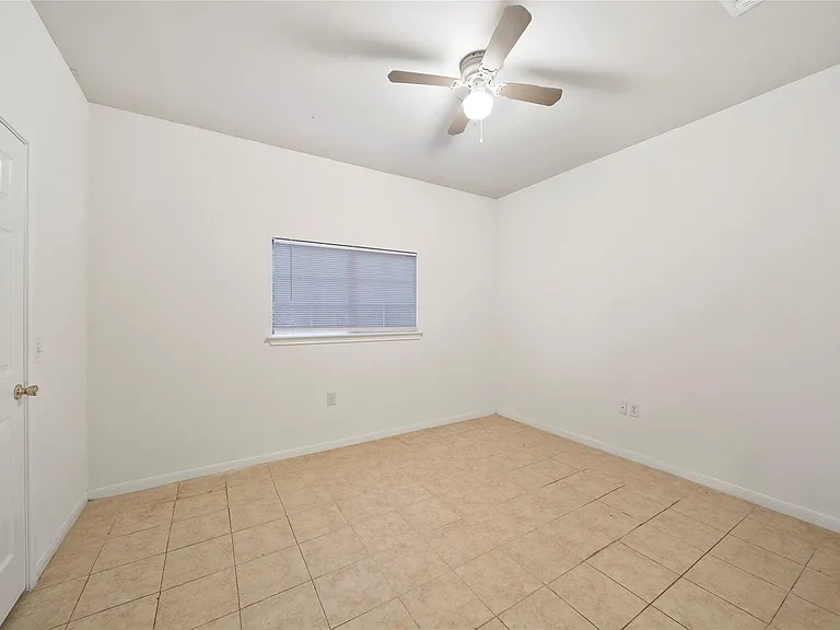 5502 Finch St #B — Photo 30