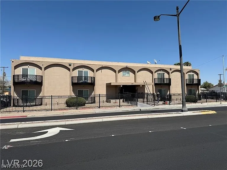 539 E Saint Louis Ave #201 — Photo 11