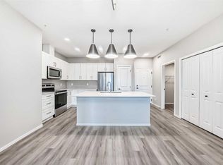 140 SE Mahogany St SE #212, Calgary, AB T3M 4E1