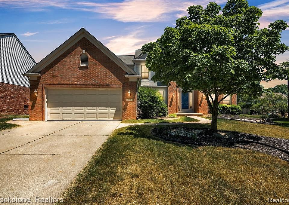 1919 Bloomfield Oaks Dr, West Bloomfield, MI 48324 Zillow