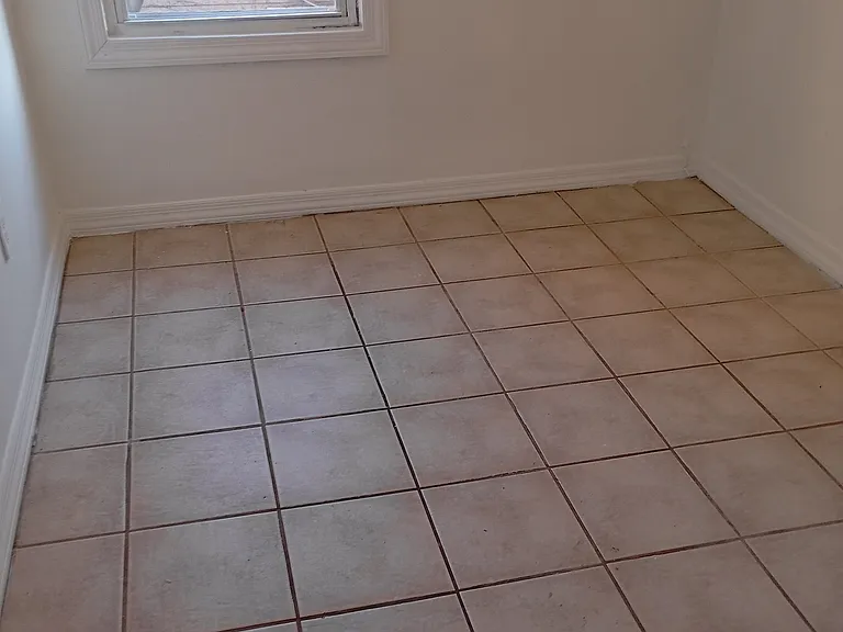 1827 W Huron St — Photo 6