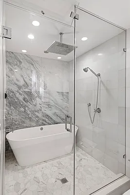 Sold by Nest Seekers International | media 11