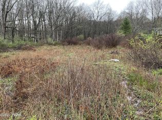 Rosewood Ln, Beach Lake, PA 18405