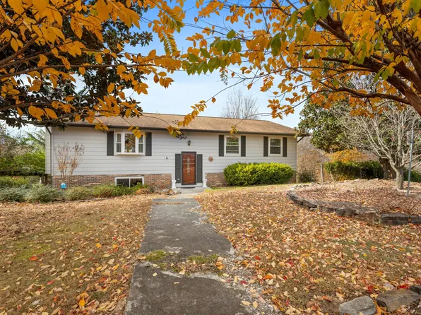 17 Clay Ct, Ringgold, GA 30736