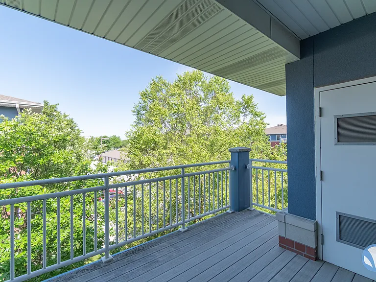 Chateau at Holmes Lake — Photo 50
