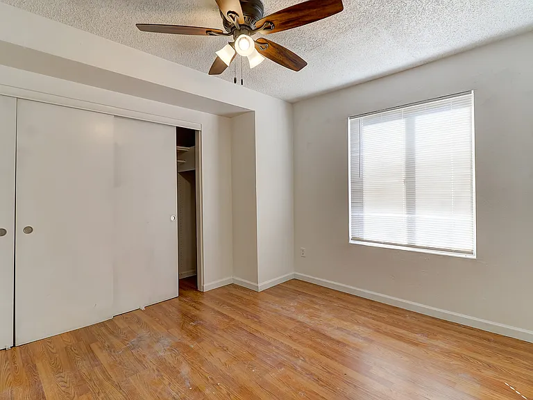 17032 N 16th Dr #7 — Photo 10