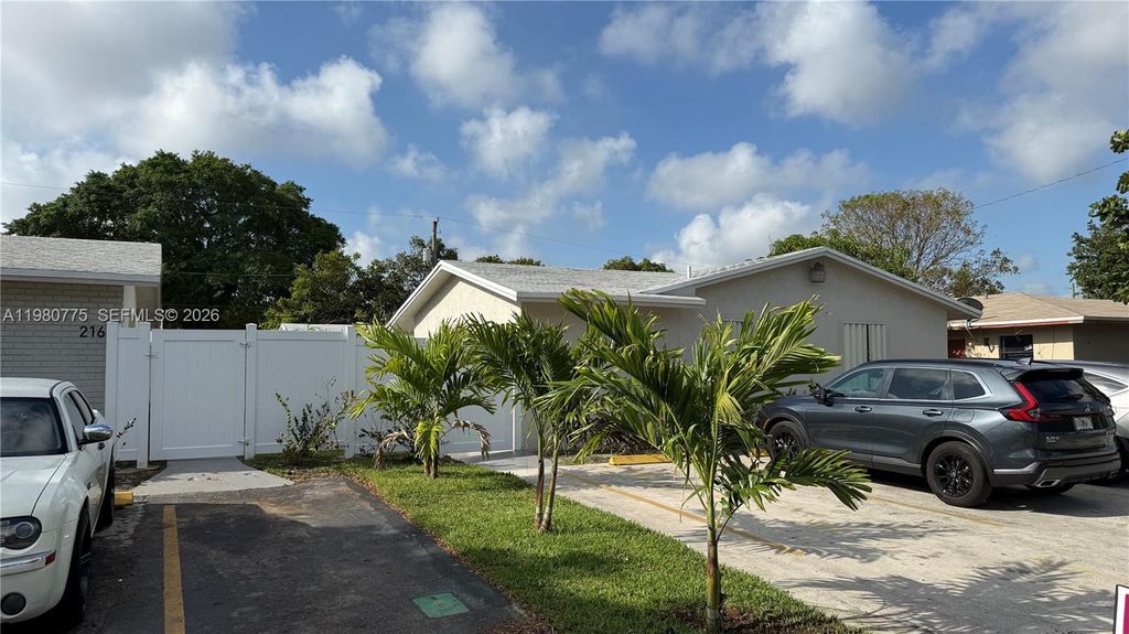 220 NW 12th St, photo 6