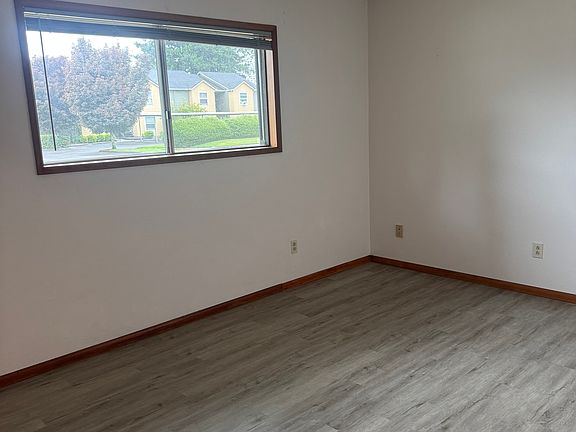 3rd image of 7310 NE 135th Ave