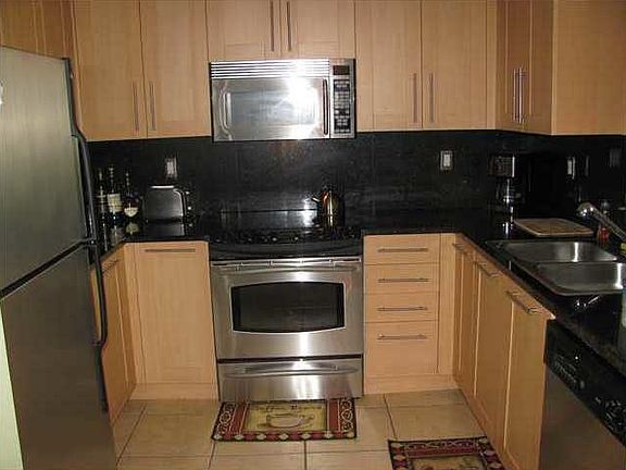 5th image of 511 SE 5th Ave APT 2112