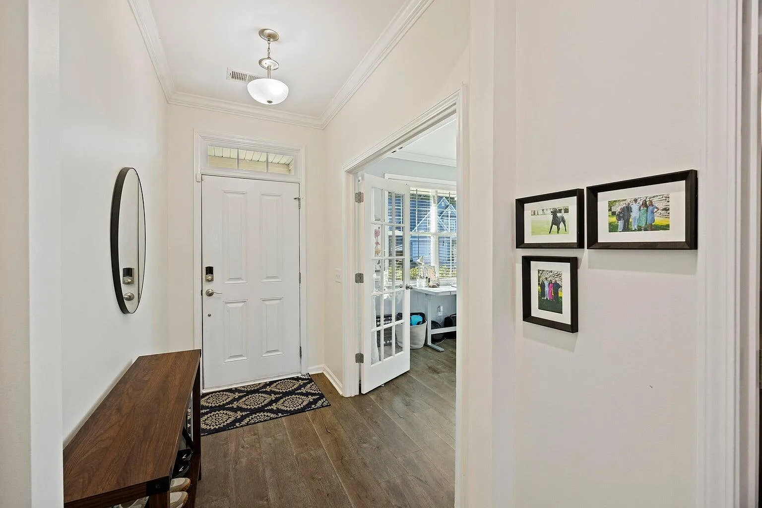 3 bed, 2.5 bath, 2866 sqft, $2,500 — Photo 4