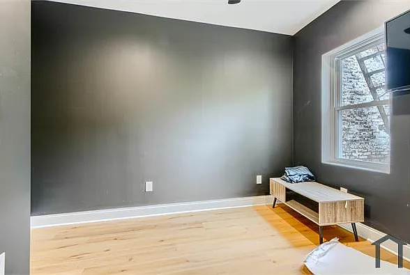 2 bed, 1100 sqft, $1,950 — Photo 3