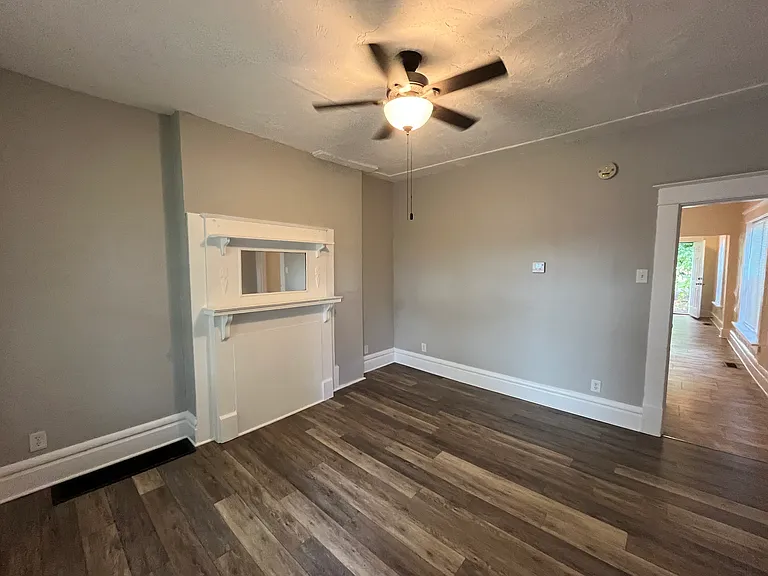 149 N Guilford Ave — Photo 13