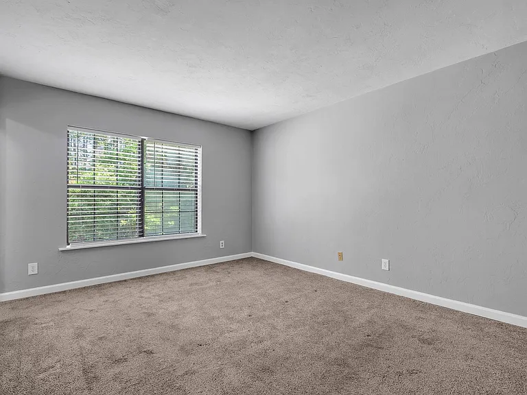 27 Sierra Rd — Photo 18
